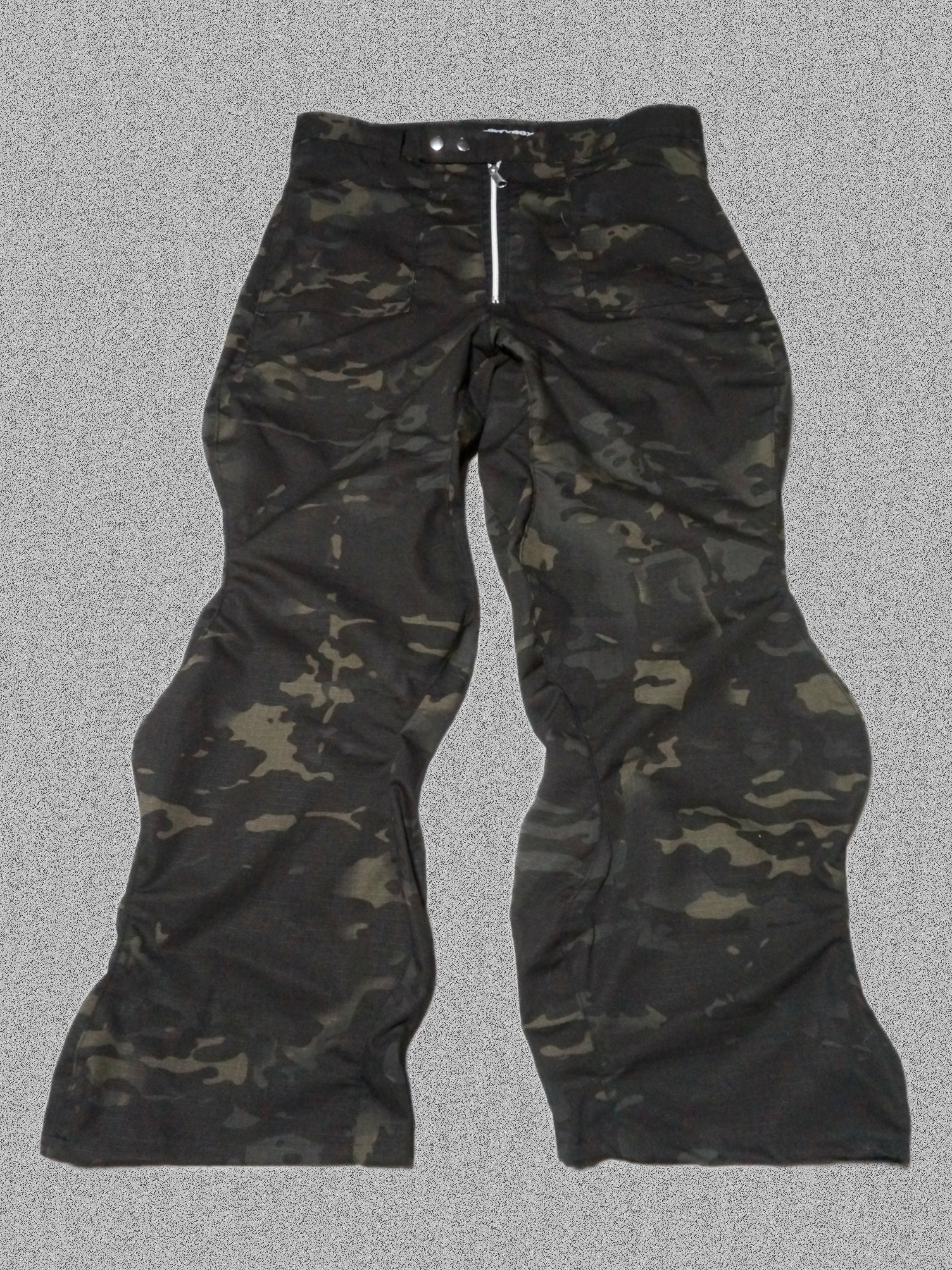WAVY CAMO PANTS
