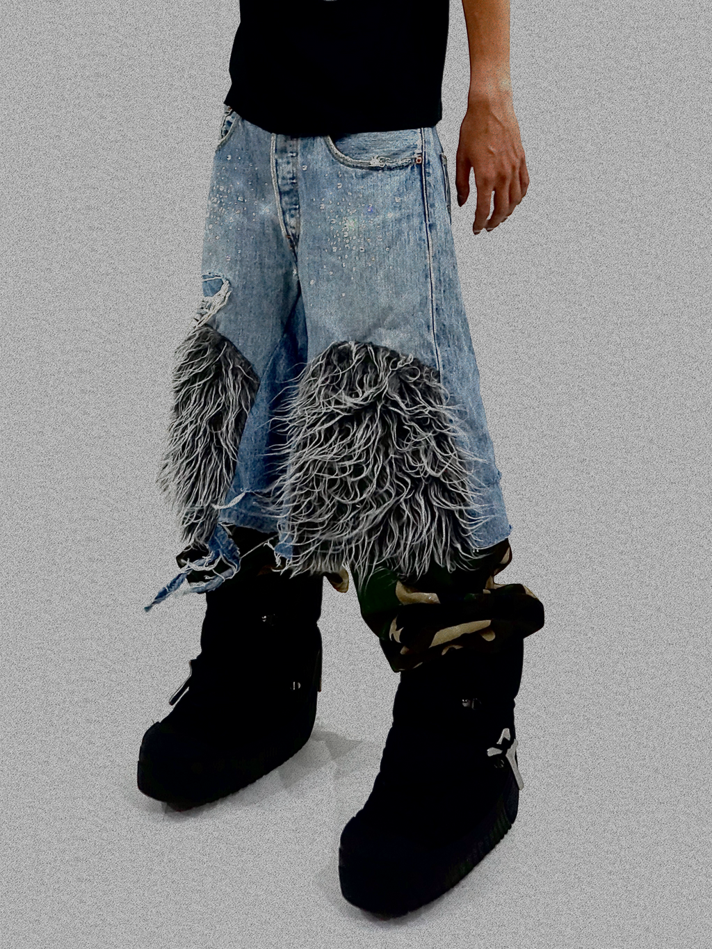 LAYERED JEANS