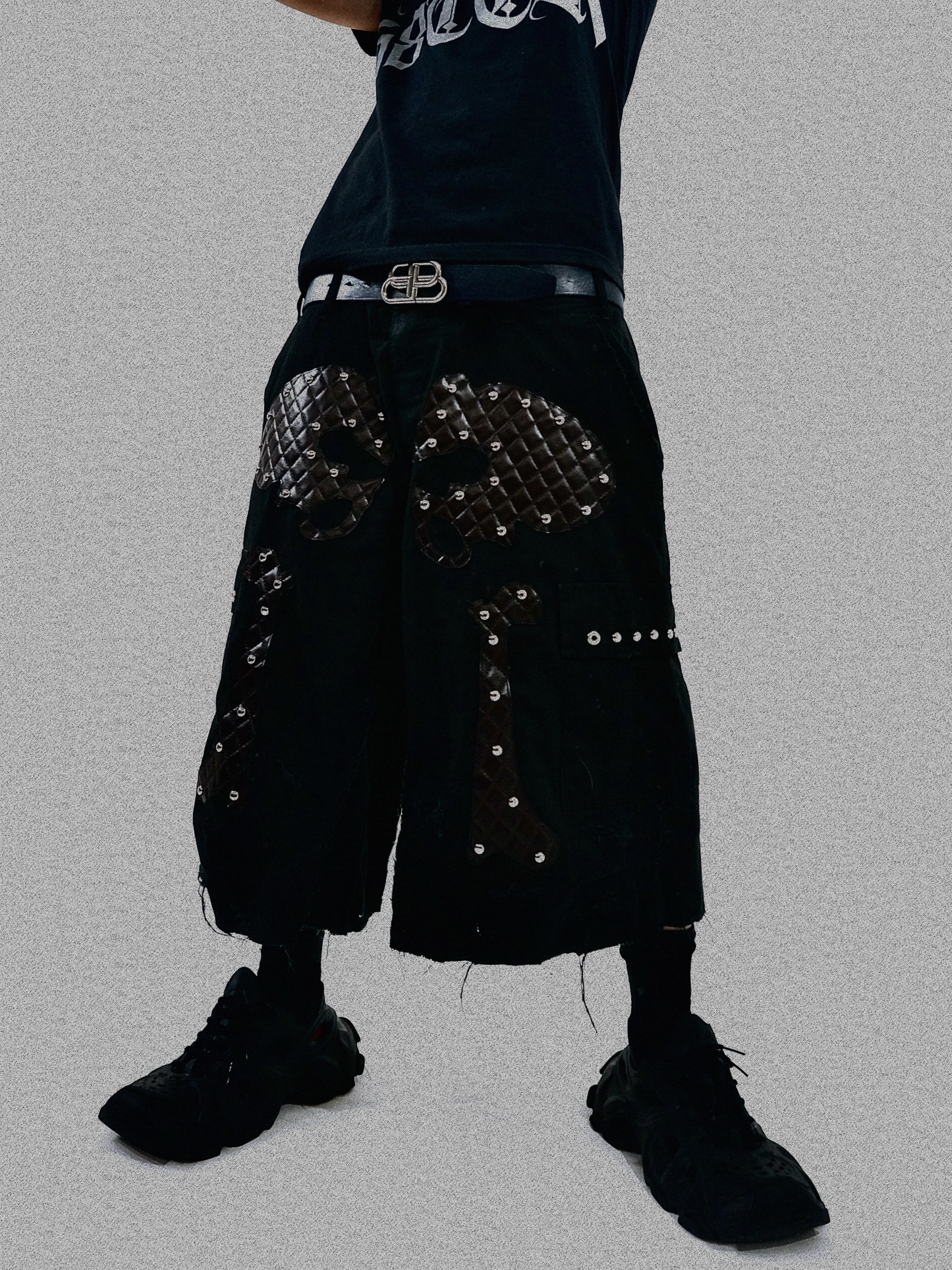 SKELETON JOGGER SHORTS