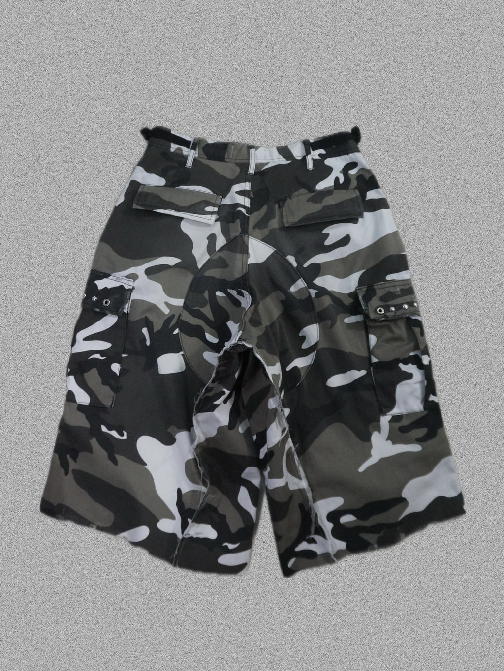 SKELETON JOGGER SHORTS