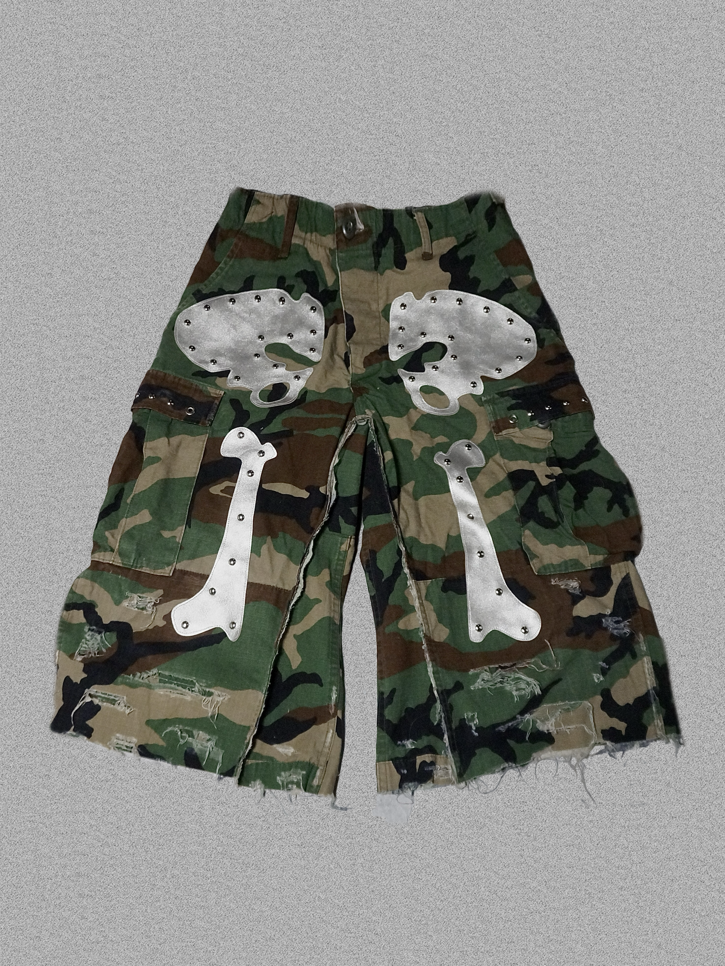 SKELETON JOGGER SHORTS