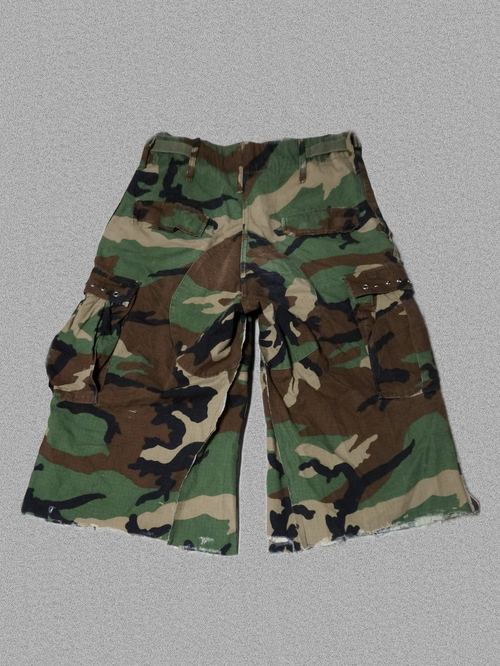 SKELETON JOGGER SHORTS